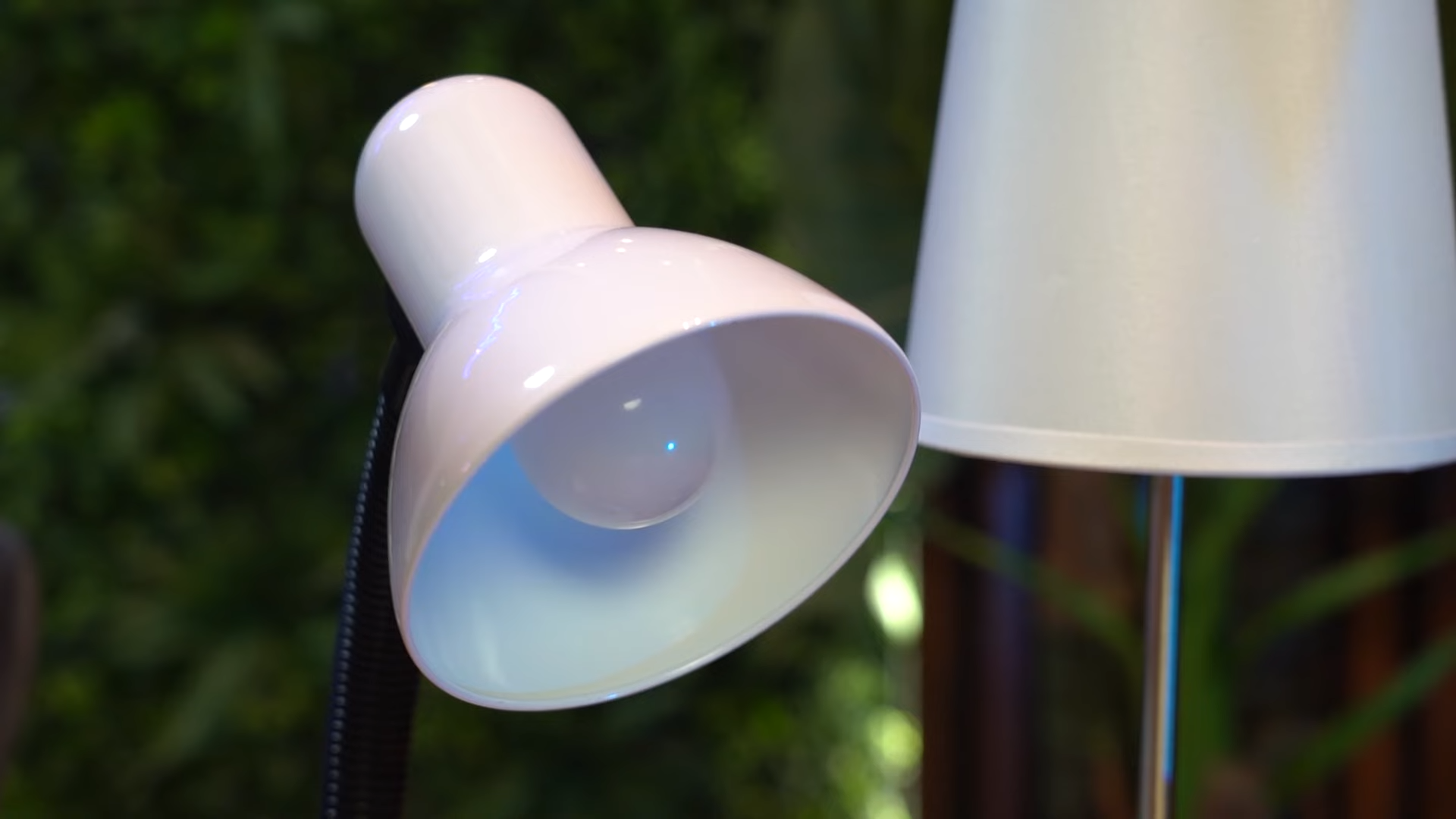 Графік відключення світла на 7 листопада у Дніпропетровській області: повний перелік міст